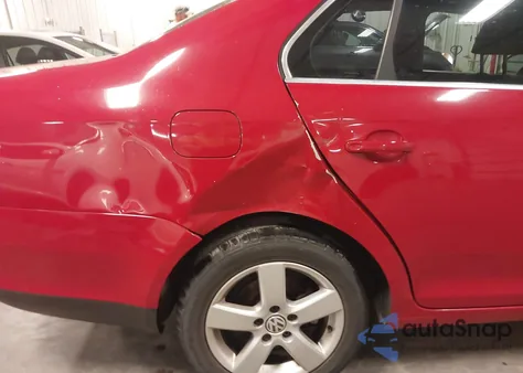 2008 Volkswagen Jetta Se z USA, uszkodzony, nr VIN 3VWRM81K08M097636